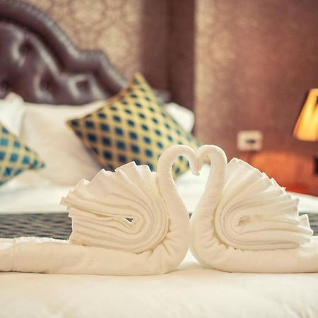 วันห์สิง บูทิก โฮเต็ล Hotel เวียงจันทน์ ภายนอก รูปภาพ